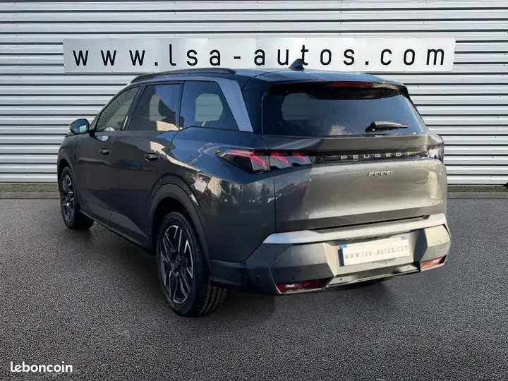 Peugeot 5008 2025 photo 3