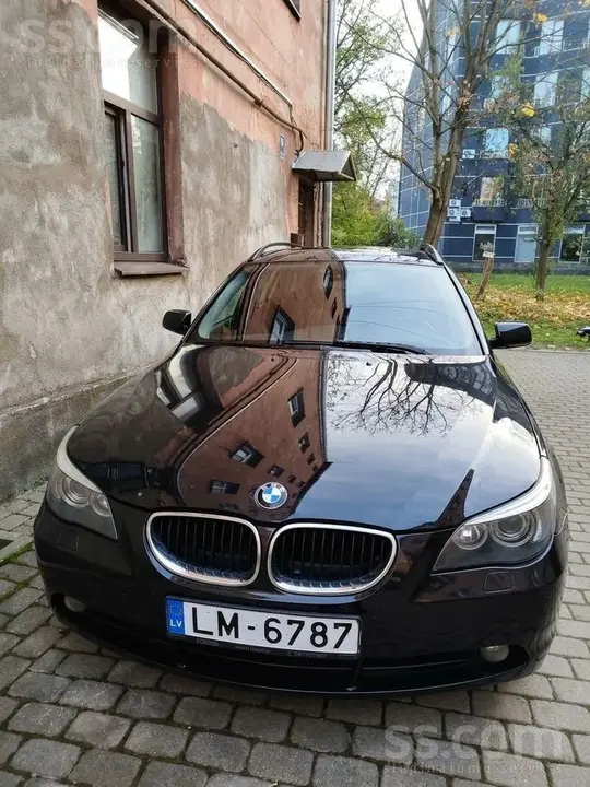 BMW 530D 2004 photo 2