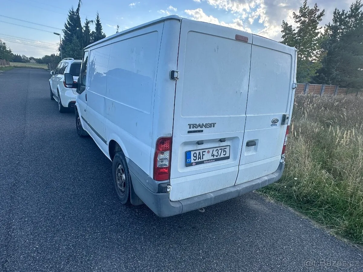 Ford Transit 2028 photo 3