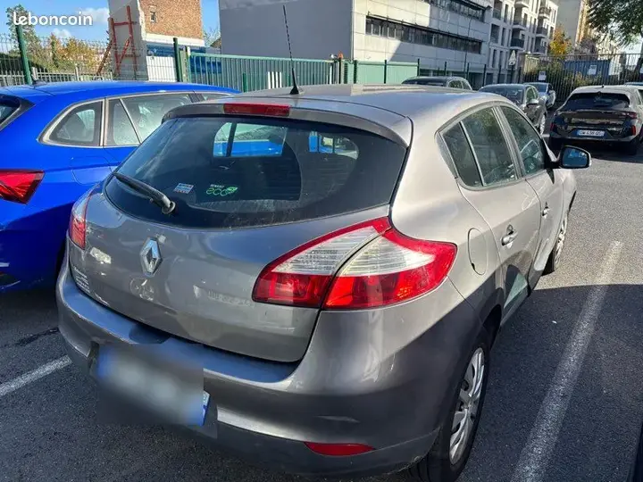 Renault Megane 2014 photo 2