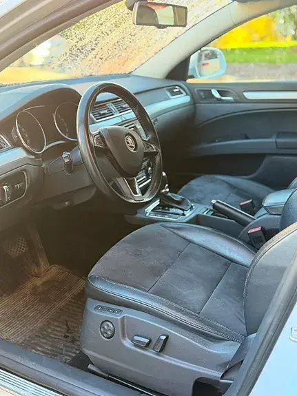 Skoda Superb 2015 photo 5