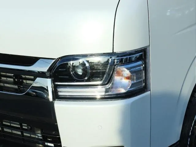 Toyota Hiace 2026 photo 3