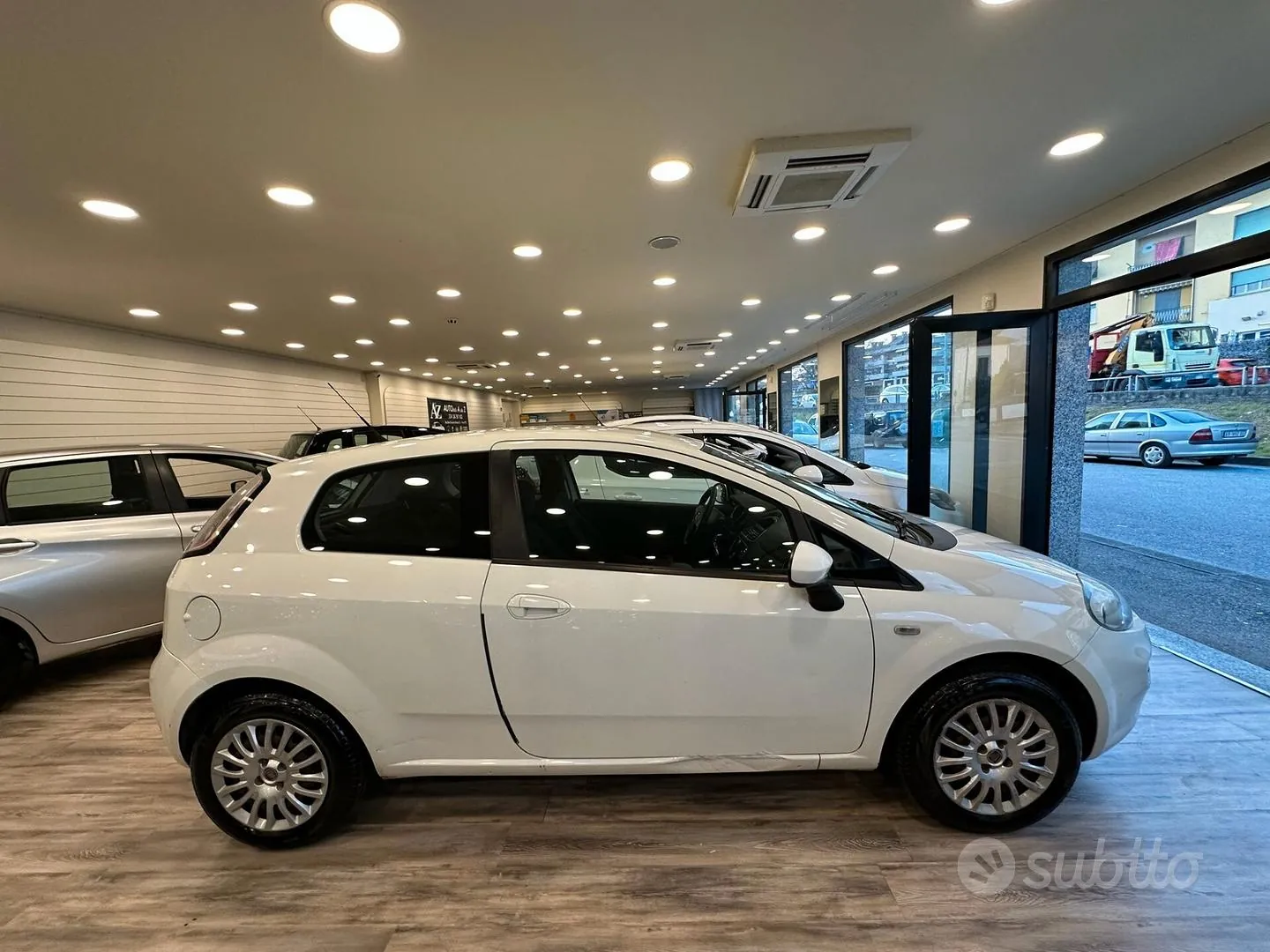 Fiat Punto 2014 photo 3