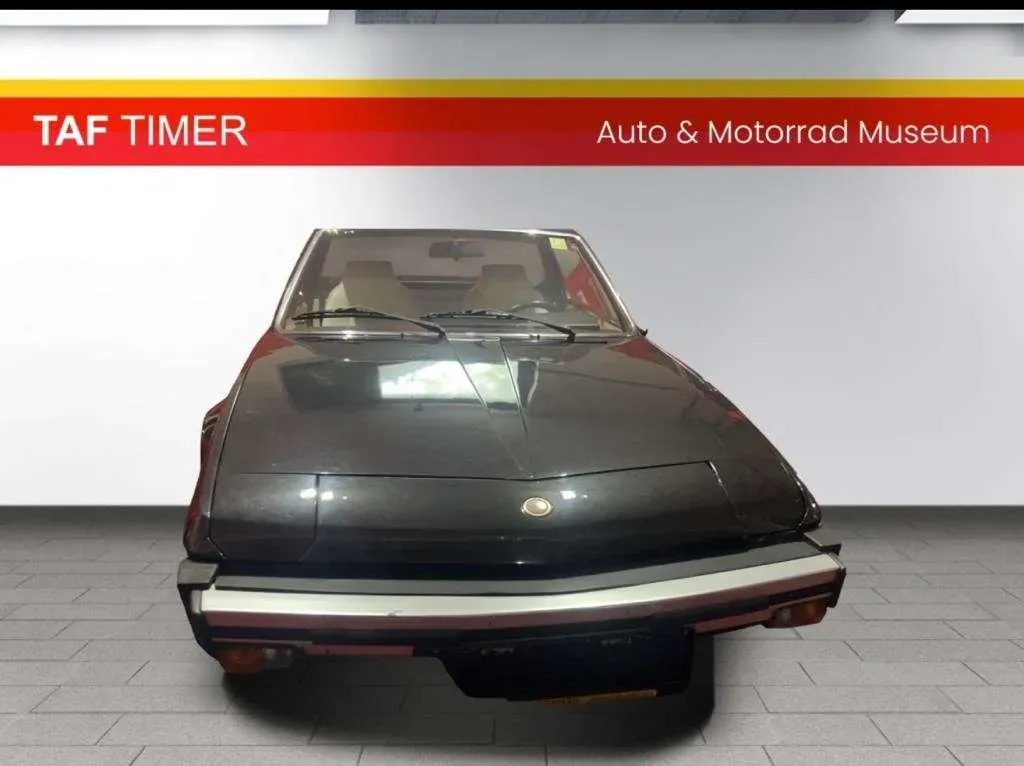 Fiat 128 X/9 Spider