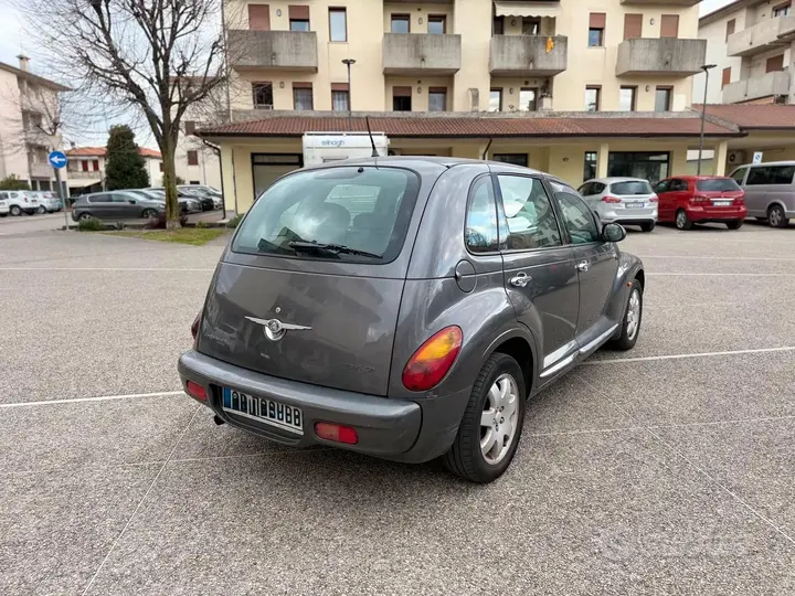 Chrysler Pt Cruiser 2004 photo 3