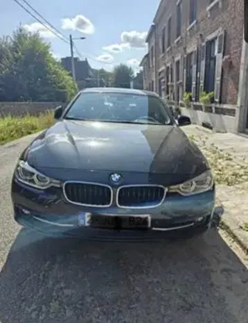 BMW 318I