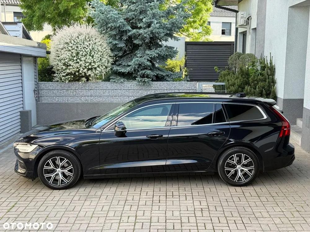 Volvo V60 2022 photo 5