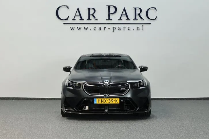 BMW 5 Series 2025 photo 3