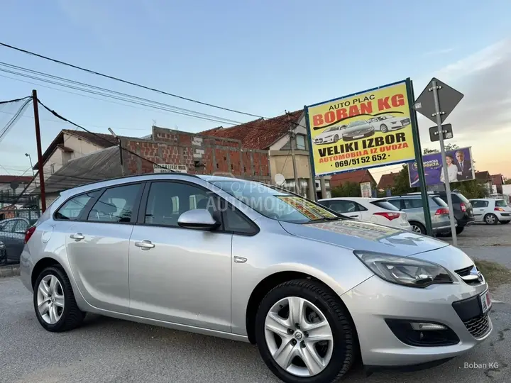 Opel Astra J