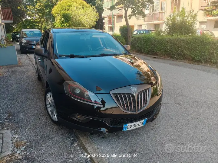 Lancia Delta 2009 photo 2