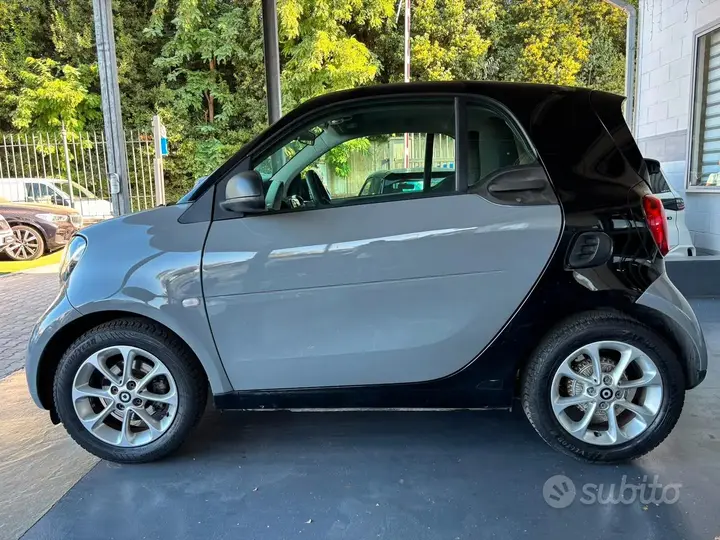 Smart Fortwo 2015 photo 4