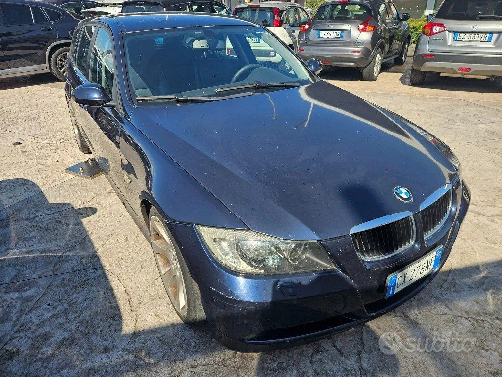 BMW 3 Series 2005 photo 2