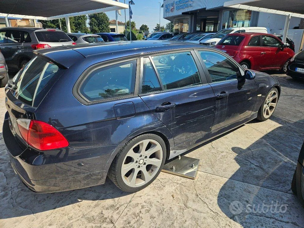 BMW 3 Series 2005 photo 3