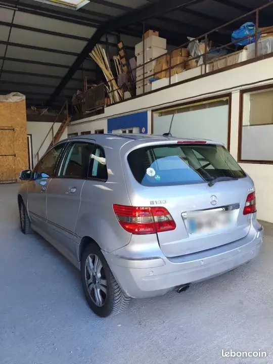Mercedes-Benz B-Class 2008 photo 2