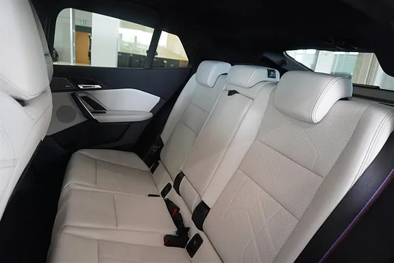BMW Ix2 2026 photo 5