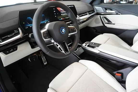 BMW Ix2 2026 photo 2