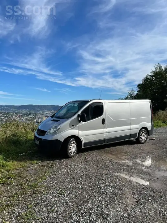 Opel Vivaro 2007 photo 2
