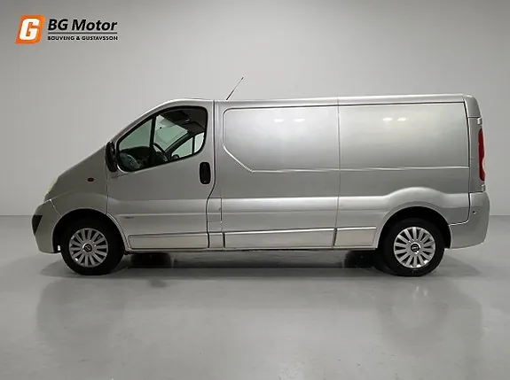Opel Vivaro 2007 photo 4