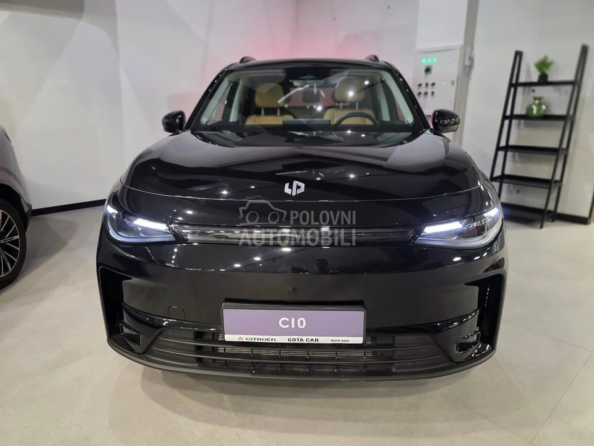 Leapmotor C10
