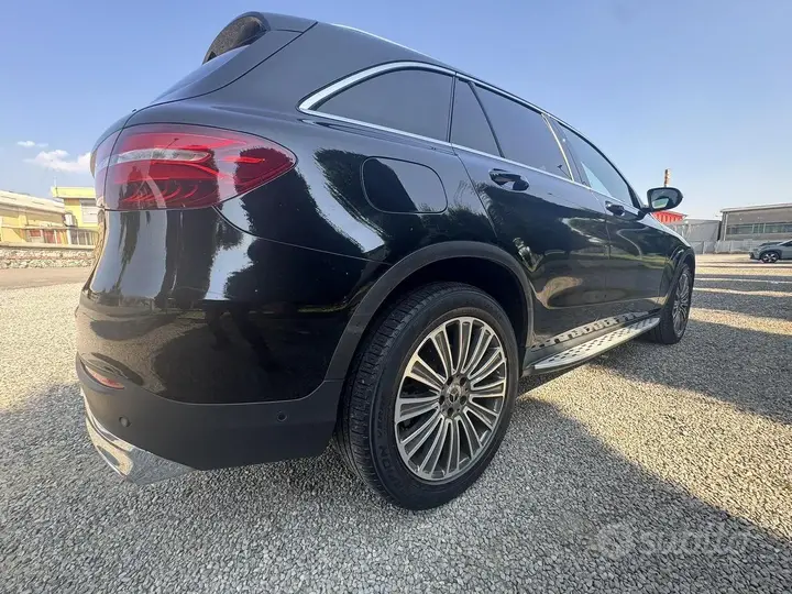 Mercedes-Benz Glc 2018 photo 2
