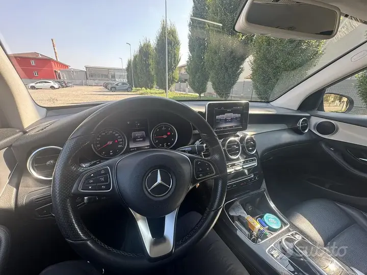 Mercedes-Benz Glc 2018 photo 4