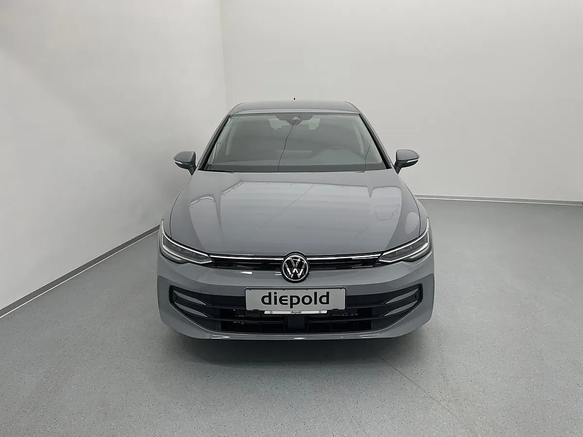 Volkswagen Golf 2026 photo 2