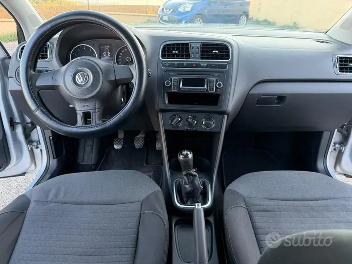 Volkswagen Polo 2013 photo 4