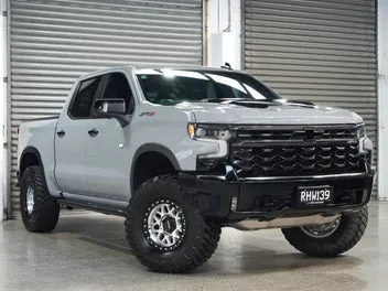 Chevrolet Silverado 2025 photo 2