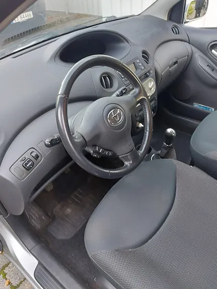 Toyota Yaris 2005 photo 5