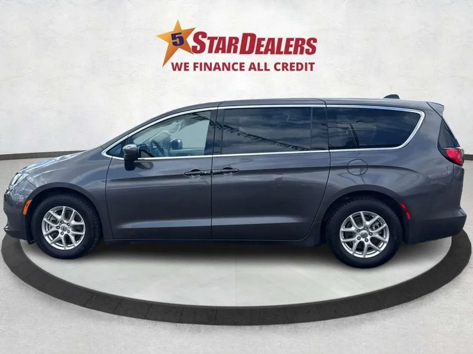 Chrysler Grand Caravan 2023 photo 4