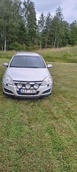 Opel Astra 2009 photo 3