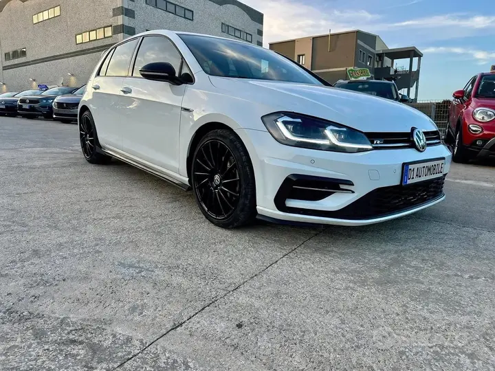 Volkswagen Golf 2018 photo 2