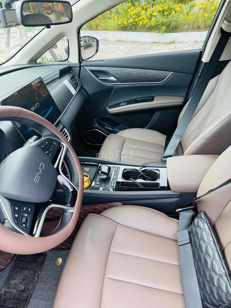 BYD M6 2025 photo 4