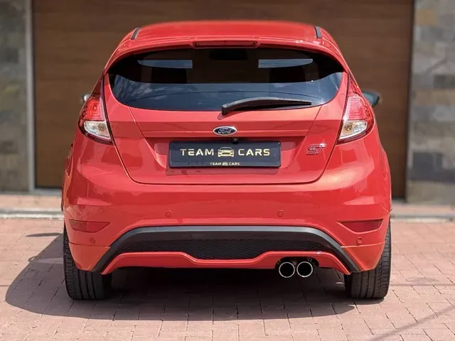 Ford Fiesta 2014 photo 4