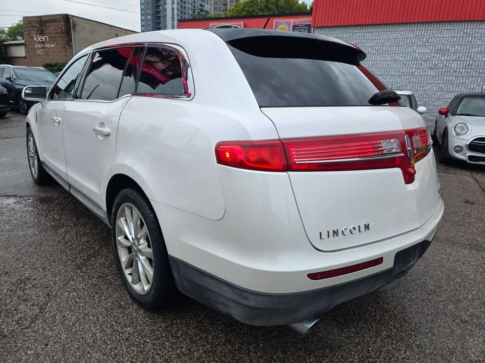 Lincoln Mkt 2012 photo 4