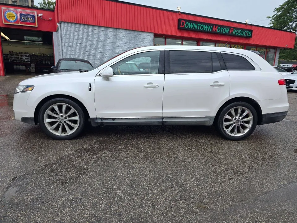 Lincoln Mkt 2012 photo 3