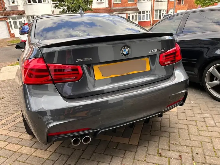 BMW 3 Series 2016 photo 2