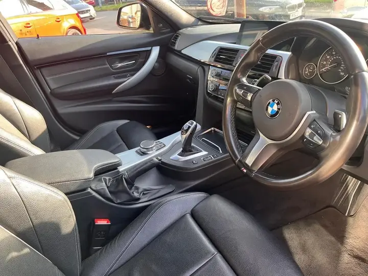 BMW 3 Series 2016 photo 5
