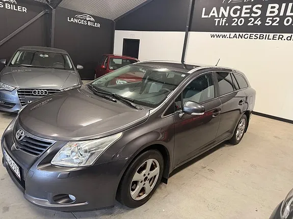 Toyota Avensis 2011 photo 3