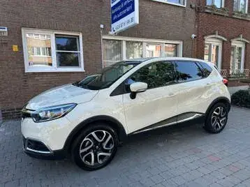 Renault Captur 2015 photo 2