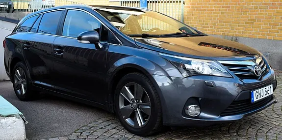 Toyota Avensis 2014 photo 3