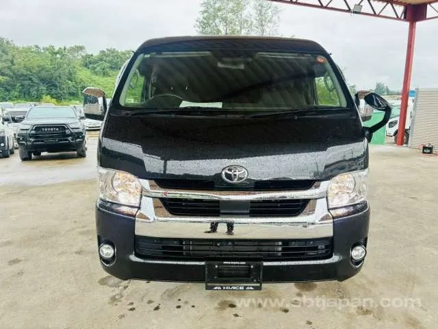 Toyota Hiace 2020 photo 5
