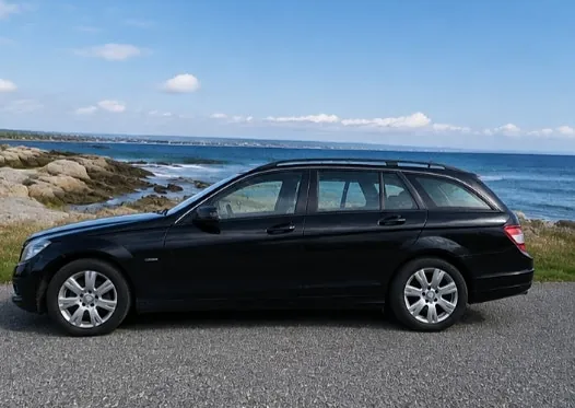 Mercedes-Benz C200 2010 photo 3