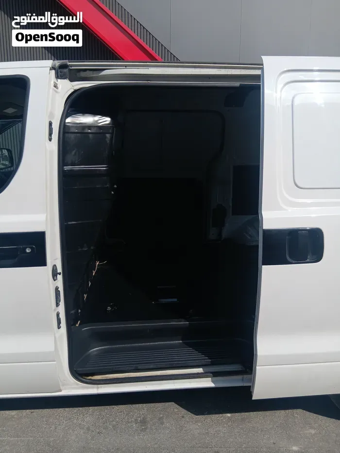 Hyundai H1 2020 photo 2
