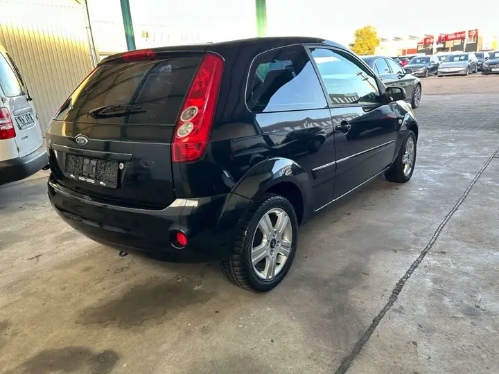 Ford Fiesta 2007 photo 4