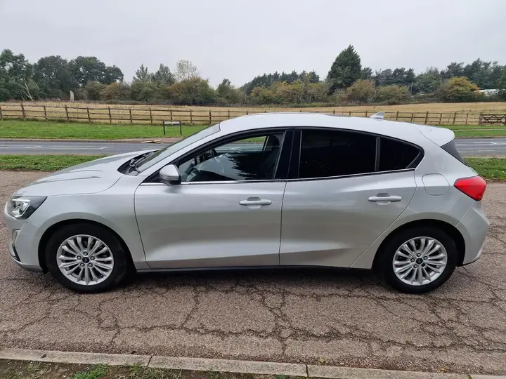 Ford Focus 2020 photo 5