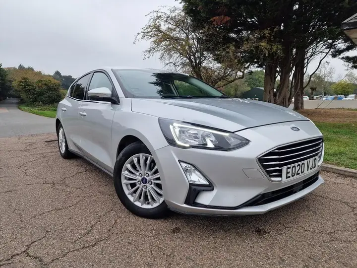 Ford Focus 2020 photo 2