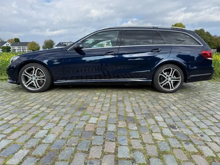 Mercedes-Benz E 350 Bluetec 4Matic