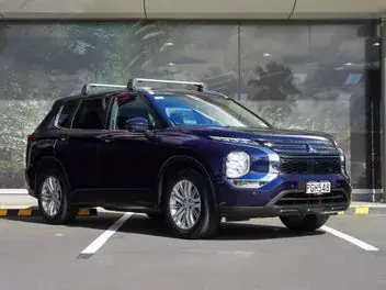 Mitsubishi Outlander 2022 photo 2