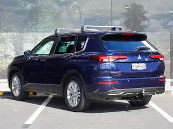 Mitsubishi Outlander 2022 photo 3